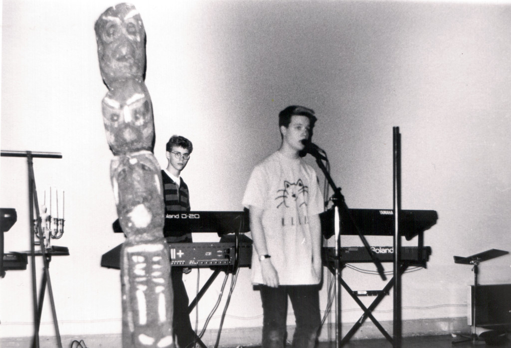 Art Fact live at Adolf Fredriks musikskola, 1990.